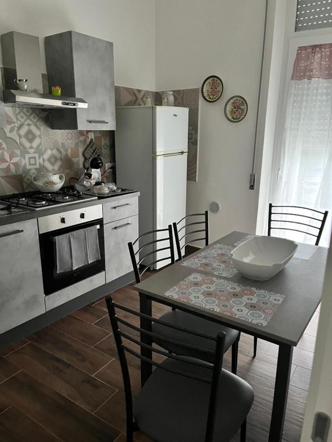 브린디시 Casa Vacanze "Albachiara" 아파트 외부 사진